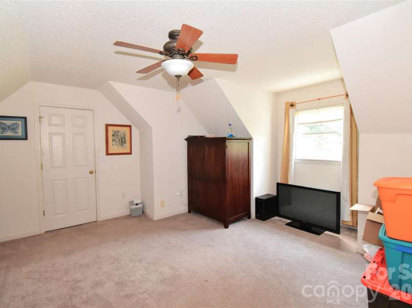 36 Cardinal Lane, Candler, NC 28715.  MLS# CAR4414046, YatesRealty ID 44055. 