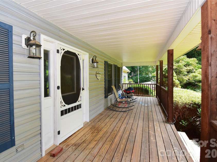 36 Cardinal Lane, Candler, NC 28715.  MLS# CAR4414046, YatesRealty ID 44055. 