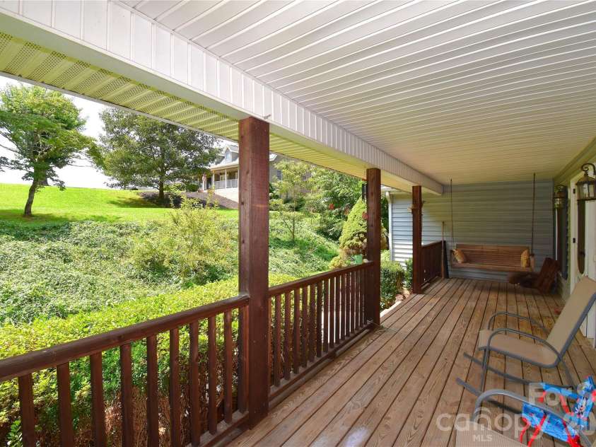 36 Cardinal Lane, Candler, NC 28715.  MLS# CAR4414046, YatesRealty ID 44055. 