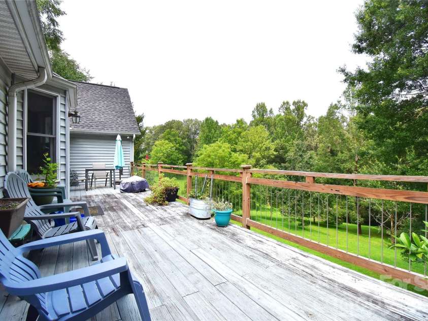 36 Cardinal Lane, Candler, NC 28715.  MLS# CAR4414046, YatesRealty ID 44055. 