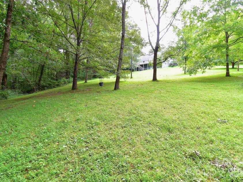 36 Cardinal Lane, Candler, NC 28715.  MLS# CAR4414046, YatesRealty ID 44055. 
