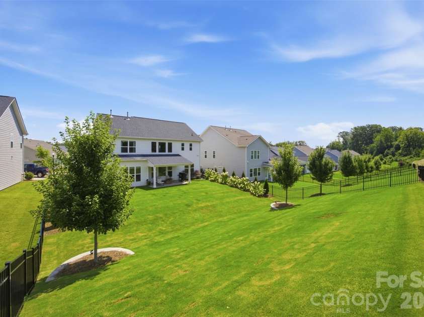 7025 Kingfisher Way, Belmont, NC 28012.  MLS# CAR4412650, YatesRealty ID 44056. 