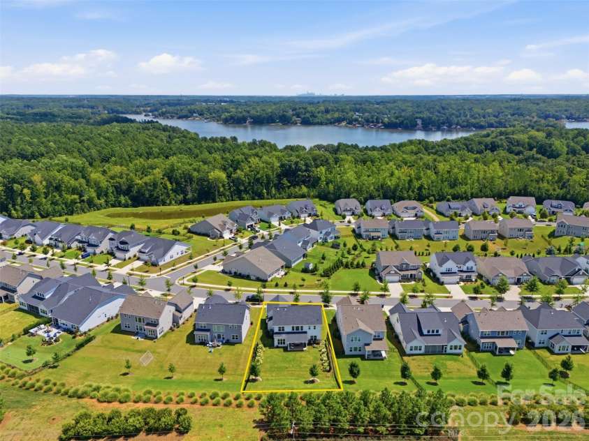 7025 Kingfisher Way, Belmont, NC 28012.  MLS# CAR4412650, YatesRealty ID 44056. 