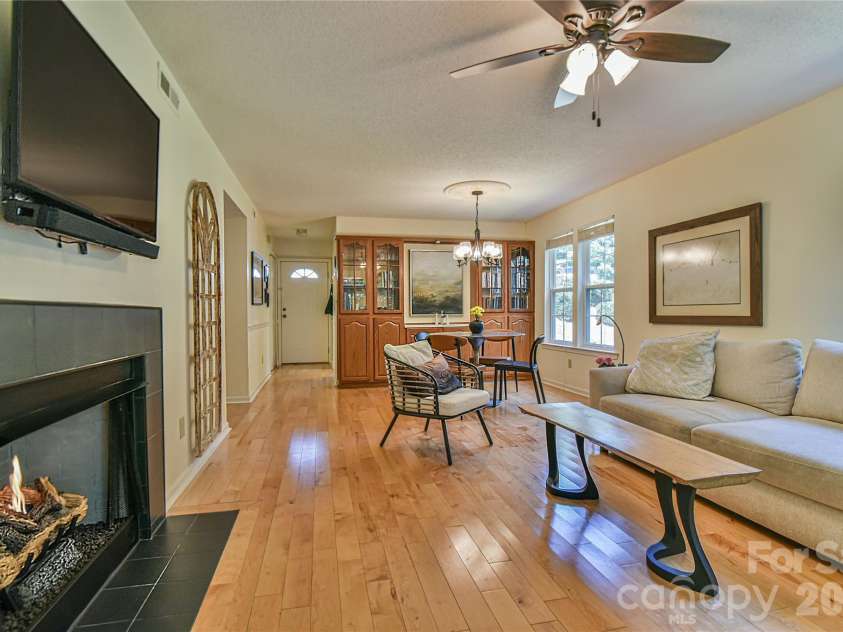 4201 Marble Way, Asheville, NC 28806.  MLS# CAR4412484, YatesRealty ID 44058. 