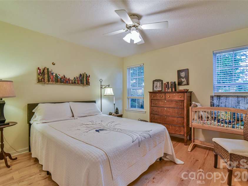 4201 Marble Way, Asheville, NC 28806.  MLS# CAR4412484, YatesRealty ID 44058. 