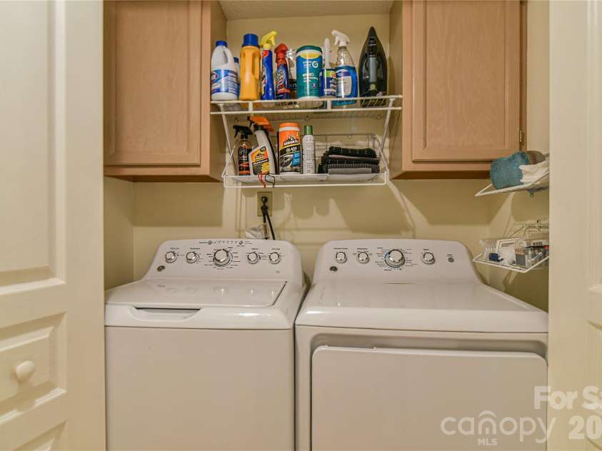 4201 Marble Way, Asheville, NC 28806.  MLS# CAR4412484, YatesRealty ID 44058. 