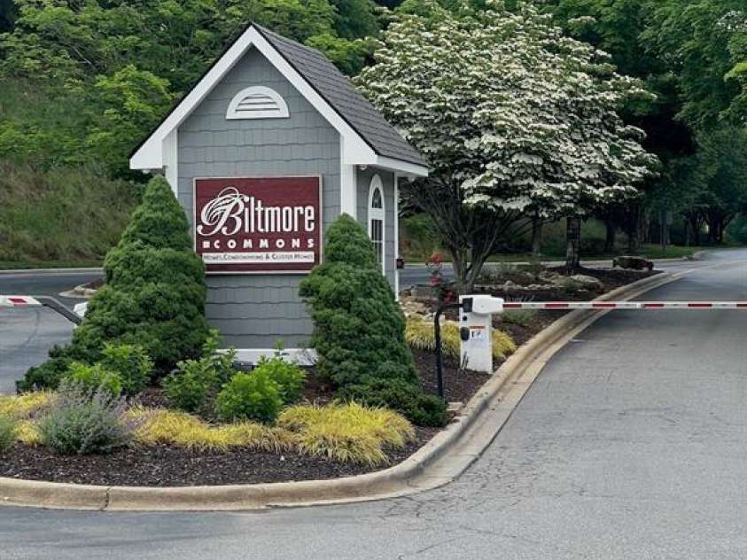 4201 Marble Way, Asheville, NC 28806.  MLS# CAR4412484, YatesRealty ID 44058. 