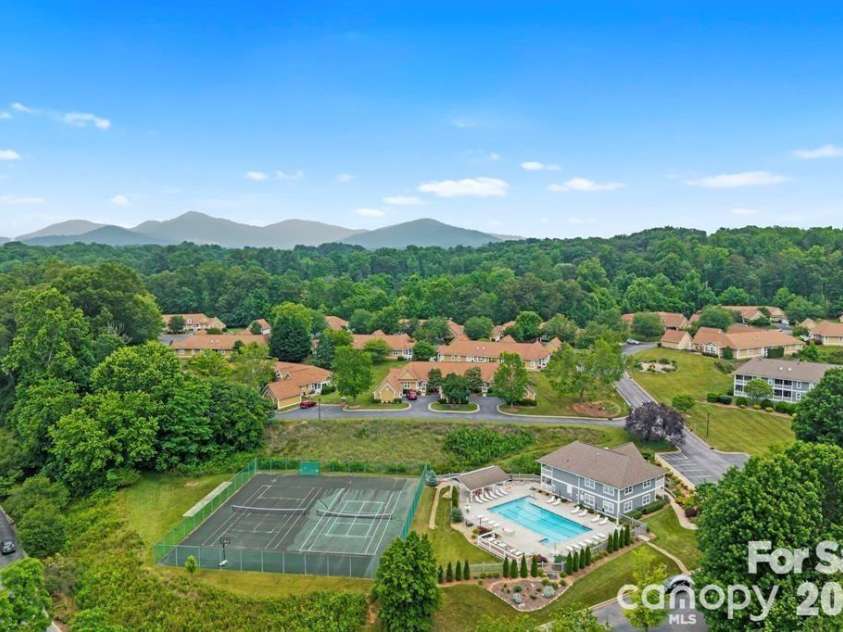 4201 Marble Way, Asheville, NC 28806.  MLS# CAR4412484, YatesRealty ID 44058. 