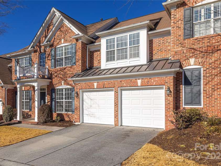 8127 Oratorio Place, Charlotte, NC 28270.  MLS# CAR4332630, YatesRealty ID 4406. 