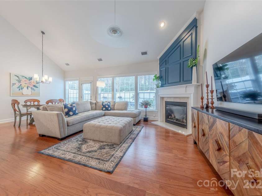 8127 Oratorio Place, Charlotte, NC 28270.  MLS# CAR4332630, YatesRealty ID 4406. 