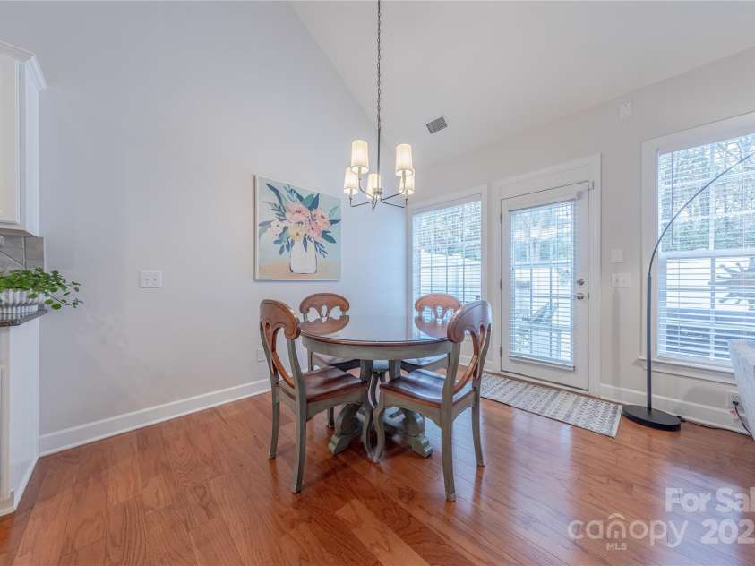 8127 Oratorio Place, Charlotte, NC 28270.  MLS# CAR4332630, YatesRealty ID 4406. 