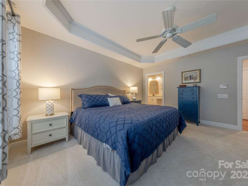 8127 Oratorio Place, Charlotte, NC 28270.  MLS# CAR4332630, YatesRealty ID 4406. 