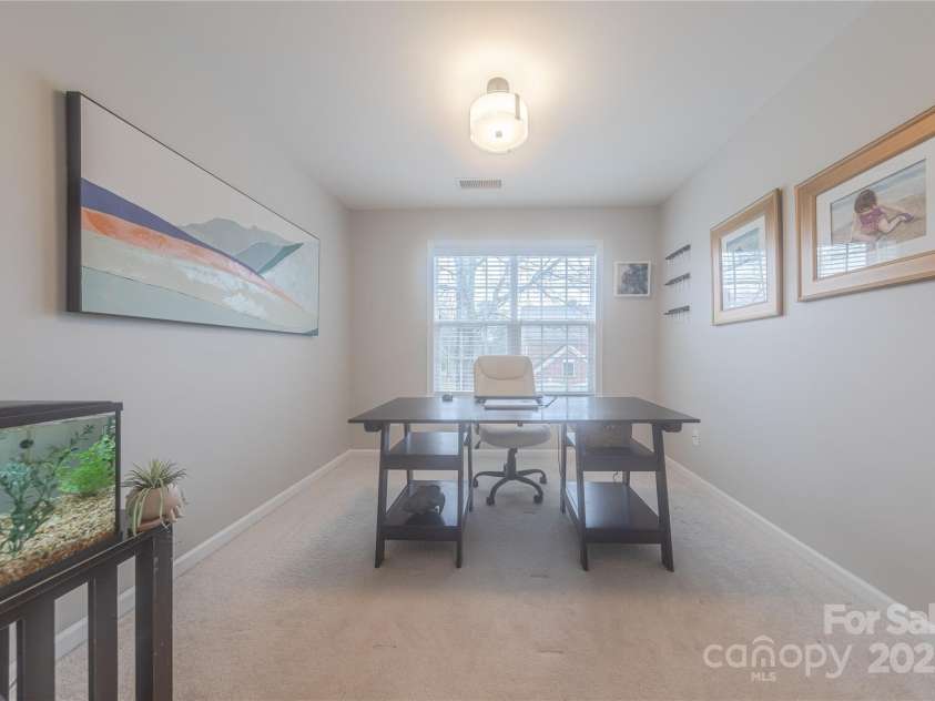 8127 Oratorio Place, Charlotte, NC 28270.  MLS# CAR4332630, YatesRealty ID 4406. 