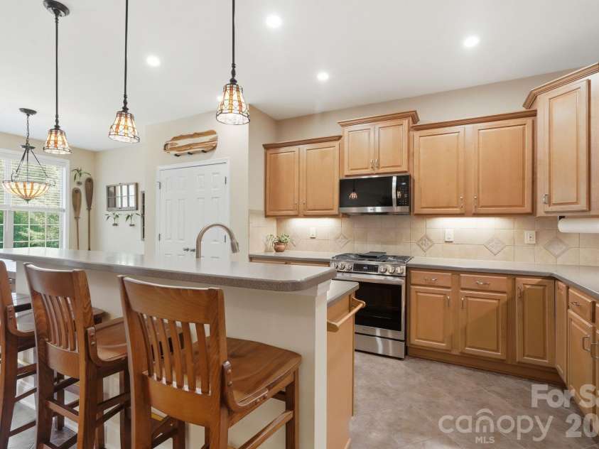 8330 Bourgess Court, Fort Mill, SC 29707.  MLS# CAR4408358, YatesRealty ID 44063. 