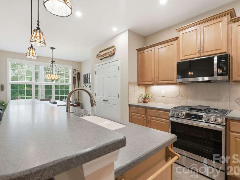 8330 Bourgess Court, Fort Mill, SC 29707.  MLS# CAR4408358, YatesRealty ID 44063. 