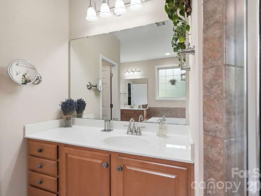 8330 Bourgess Court, Fort Mill, SC 29707.  MLS# CAR4408358, YatesRealty ID 44063. 
