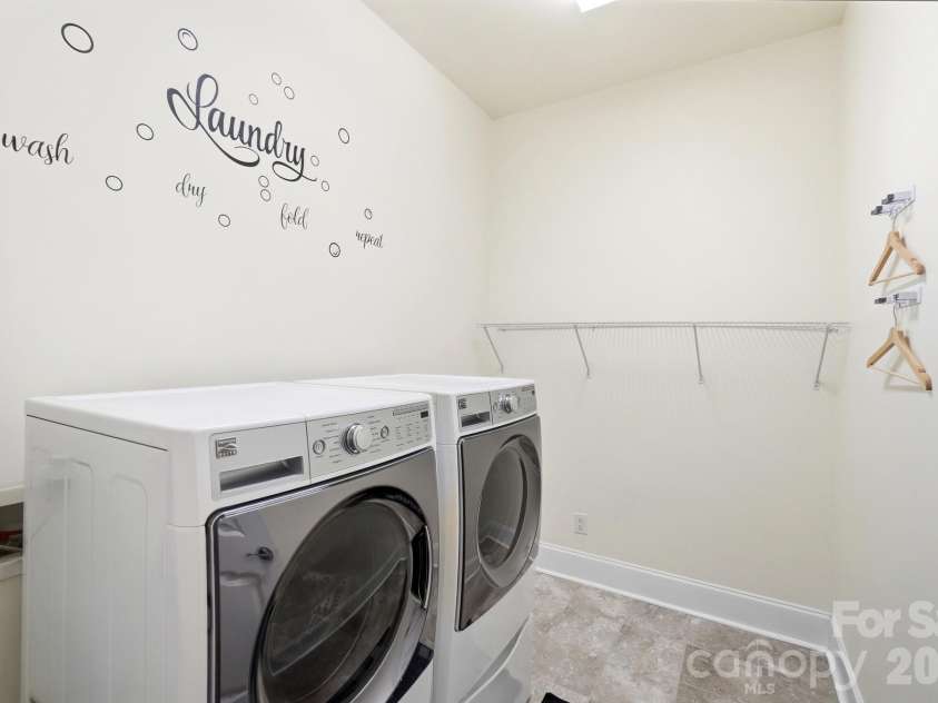 12726 Rusty Blackbird Way, Charlotte, NC 28278.  MLS# CAR4409710, YatesRealty ID 44064. Laundry