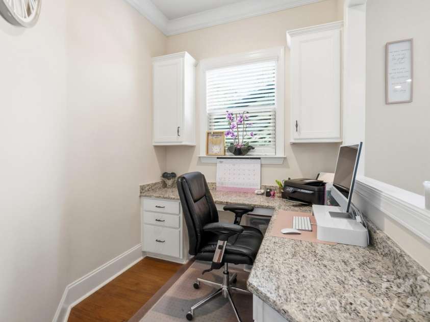 12726 Rusty Blackbird Way, Charlotte, NC 28278.  MLS# CAR4409710, YatesRealty ID 44064. Office Space
