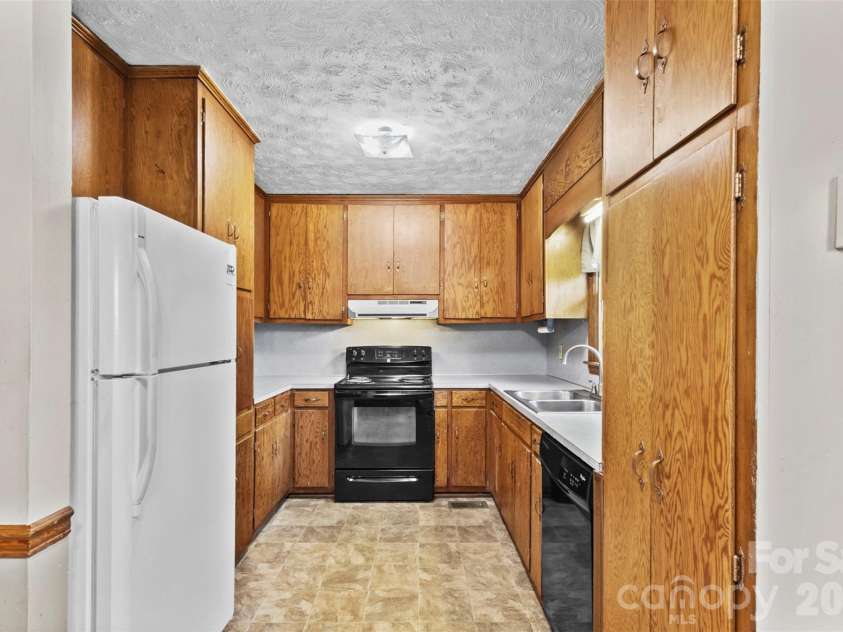 7804 Matthew Miller Road, Vale, NC 28168.  MLS# CAR4414557, YatesRealty ID 44066. 