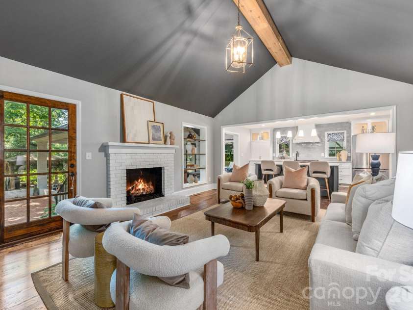339 Wingrave Drive, Charlotte, NC 28270.  MLS# CAR4407607, YatesRealty ID 44067. 