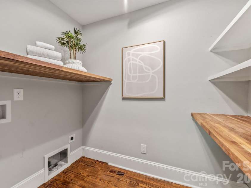 339 Wingrave Drive, Charlotte, NC 28270.  MLS# CAR4407607, YatesRealty ID 44067. 