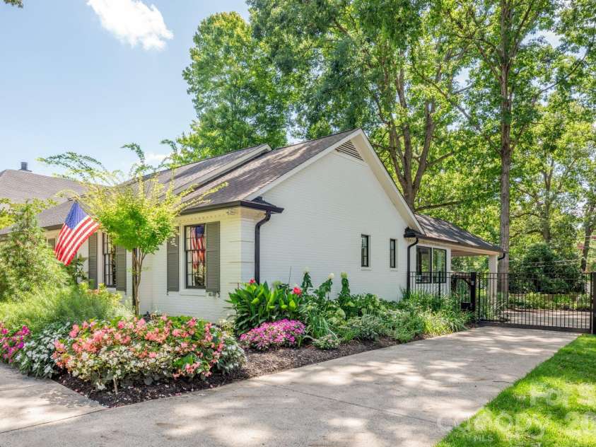 339 Wingrave Drive, Charlotte, NC 28270.  MLS# CAR4407607, YatesRealty ID 44067. 