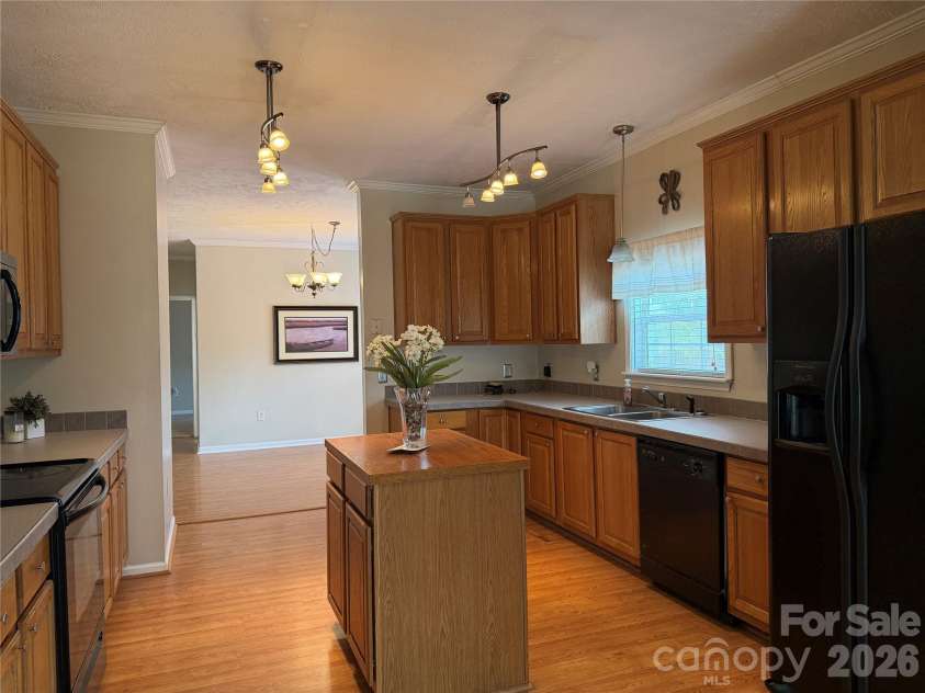 2787 Kiker Road, Peachland, NC 28133.  MLS# CAR4414095, YatesRealty ID 44069. A kitchen that is ready for its next chapter