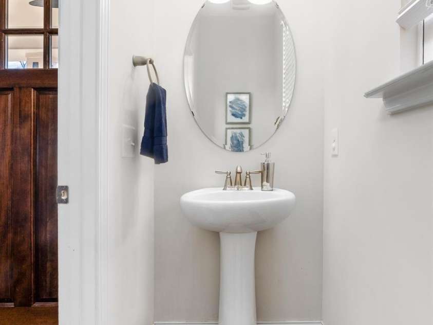 120 Keats Alley, Cramerton, NC 28032.  MLS# CAR4237764, YatesRealty ID 4407. 