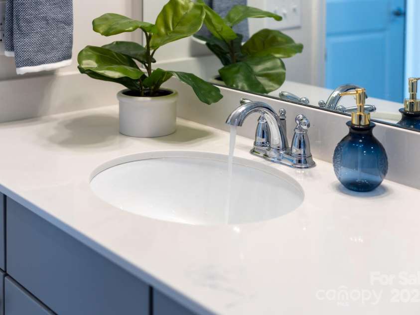 120 Keats Alley, Cramerton, NC 28032.  MLS# CAR4237764, YatesRealty ID 4407. 