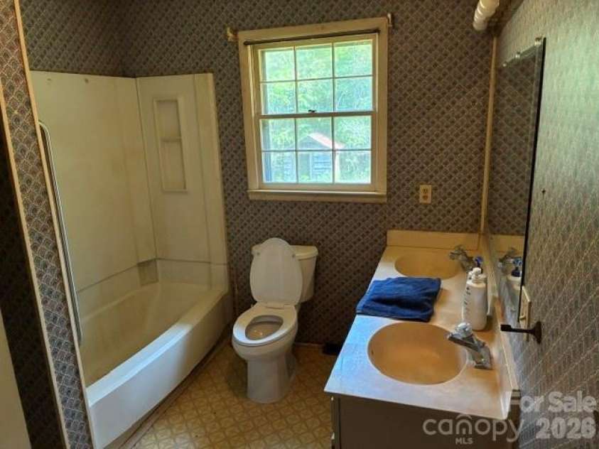 1200 Centennial Road, Union Mills, NC 28167.  MLS# CAR4412368, YatesRealty ID 44070. 