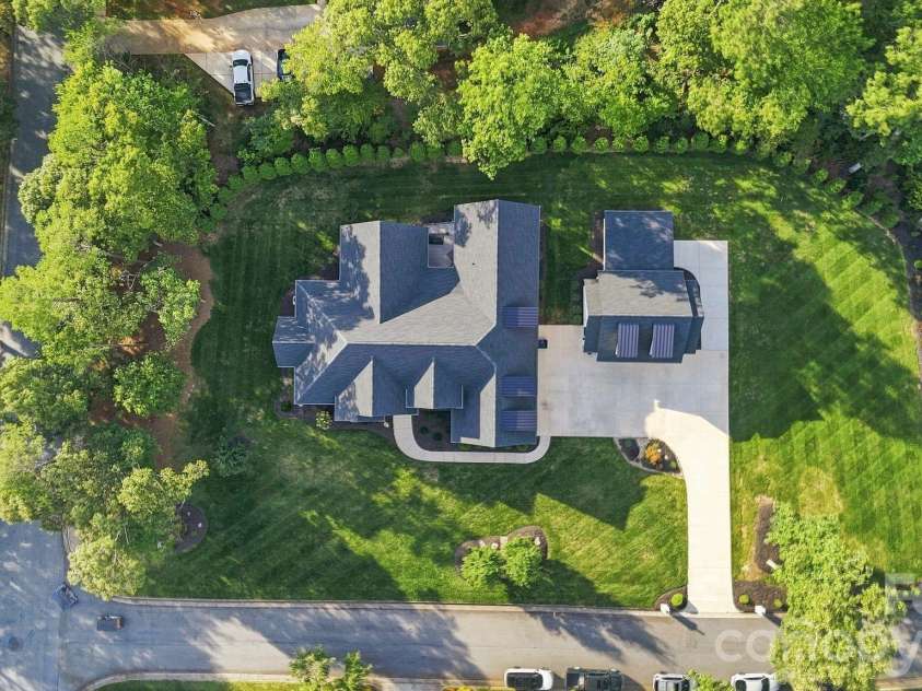 4761 Glen Hollow Lane, Hickory, NC 28601.  MLS# CAR4410689, YatesRealty ID 44071. 