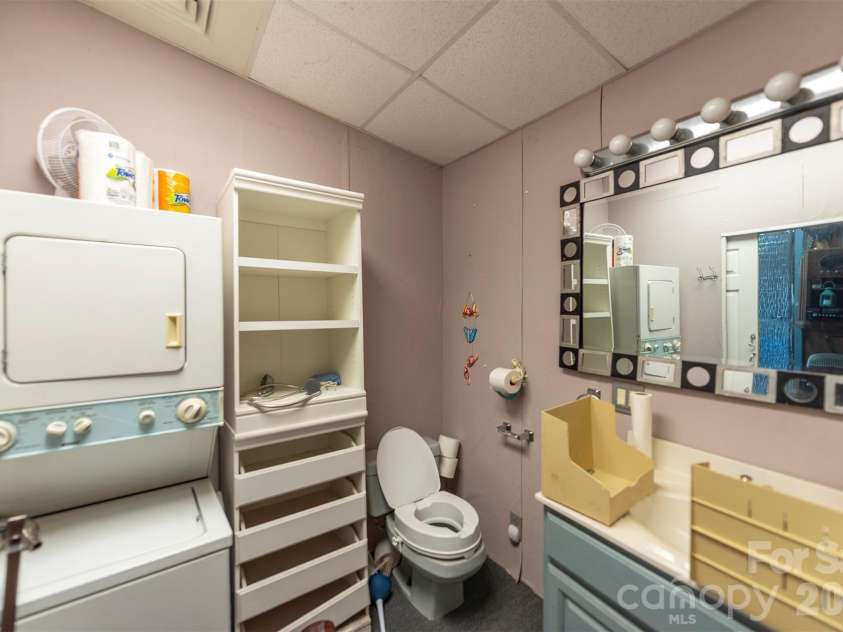 8 First Street, Asheville, NC 28803.  MLS# CAR4413257, YatesRealty ID 44072. 