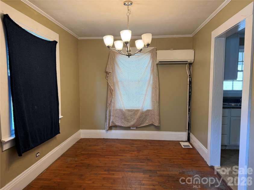 610 4th Avenue, Gastonia, NC 28054.  MLS# CAR4414619, YatesRealty ID 44073. 