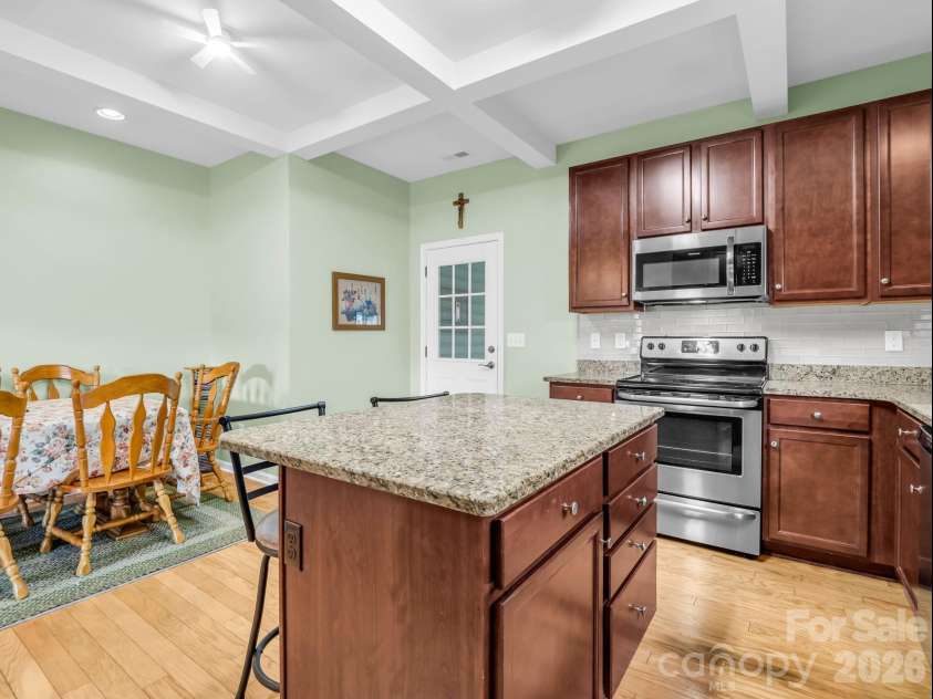 93 Foxtail Court, Hendersonville, NC 28792.  MLS# CAR4414198, YatesRealty ID 44074. 