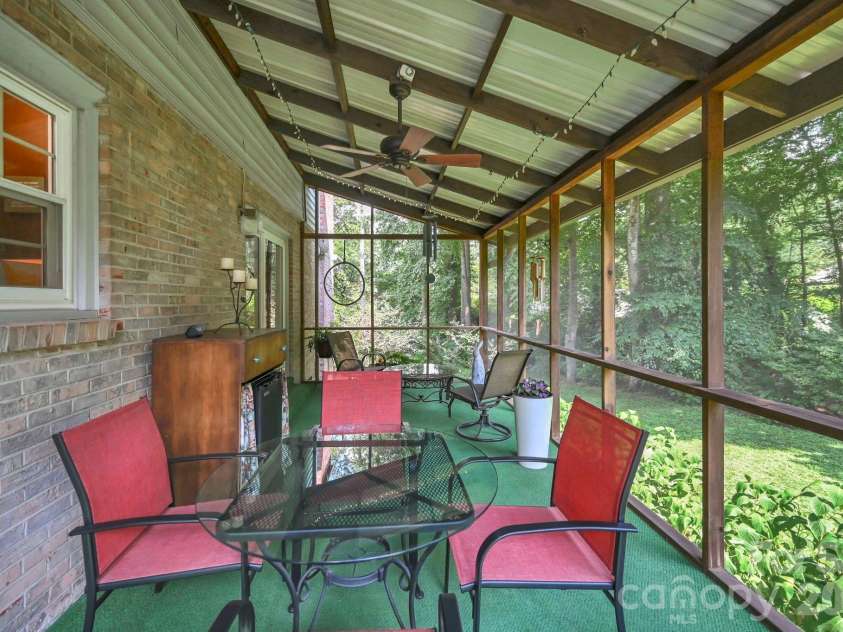 307 Woodland Trail, Laurel Park, NC 28739.  MLS# CAR4413752, YatesRealty ID 44076. 