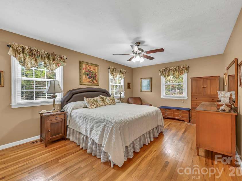307 Woodland Trail, Laurel Park, NC 28739.  MLS# CAR4413752, YatesRealty ID 44076. 