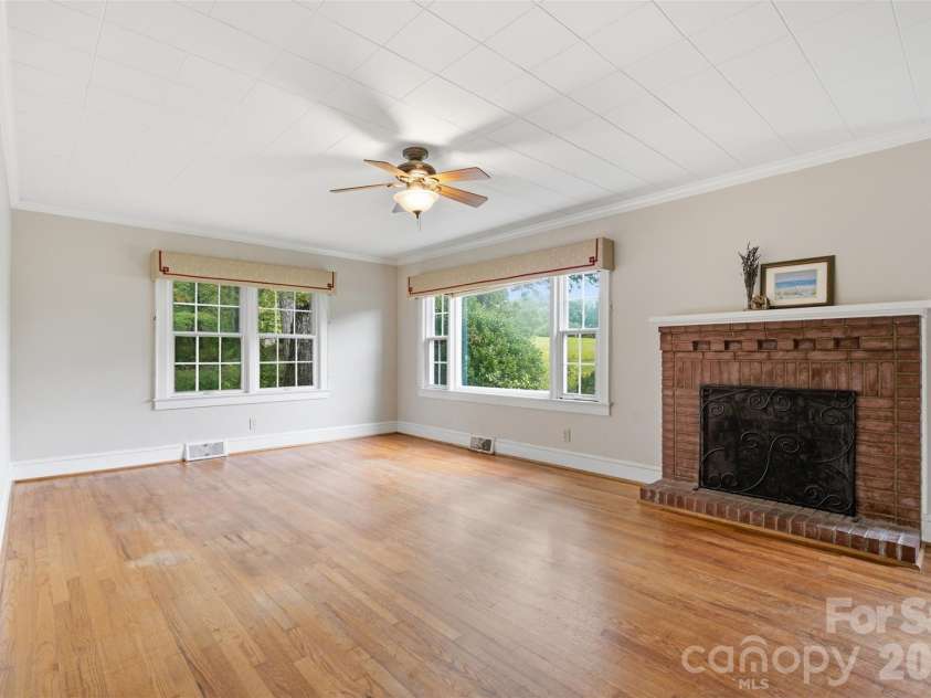 3732 Hickory Highway, Statesville, NC 28677.  MLS# CAR4413535, YatesRealty ID 44078. 