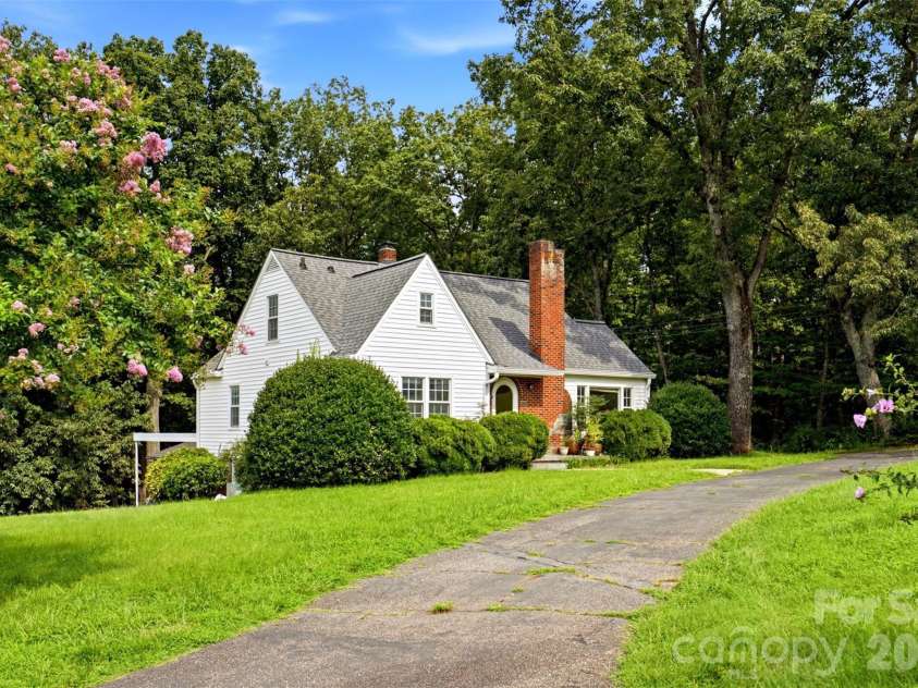 3732 Hickory Highway, Statesville, NC 28677.  MLS# CAR4413535, YatesRealty ID 44078. 