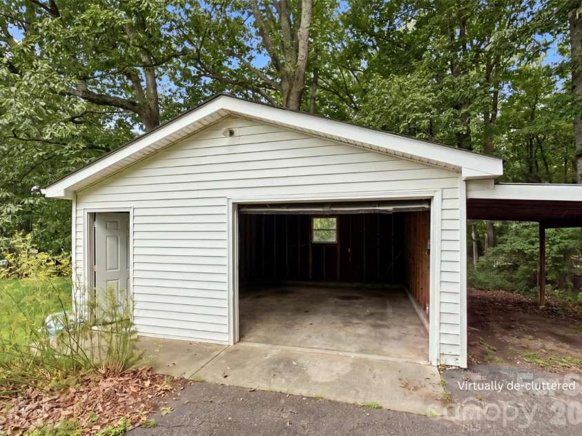 3732 Hickory Highway, Statesville, NC 28677.  MLS# CAR4413535, YatesRealty ID 44078. 