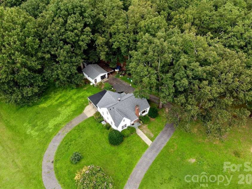 3732 Hickory Highway, Statesville, NC 28677.  MLS# CAR4413535, YatesRealty ID 44078. 