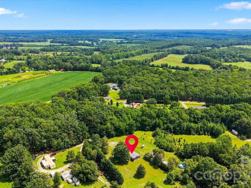 2587 Vision Drive, Catawba, NC 28609.  MLS# CAR4414475, YatesRealty ID 44079. 