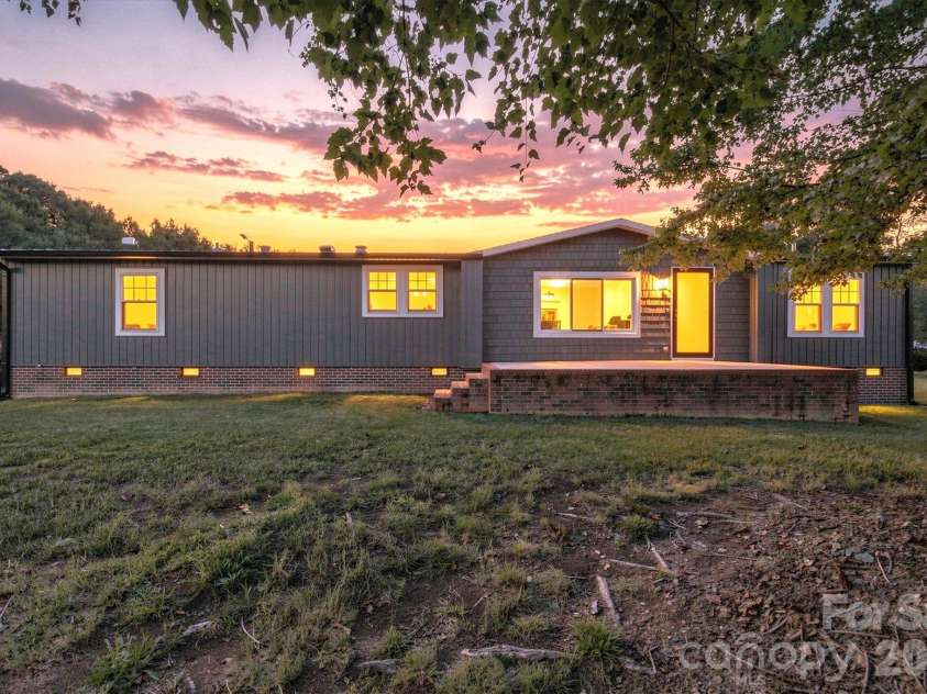 2587 Vision Drive, Catawba, NC 28609.  MLS# CAR4414475, YatesRealty ID 44079. Welcome to 2587 Vision Drive!