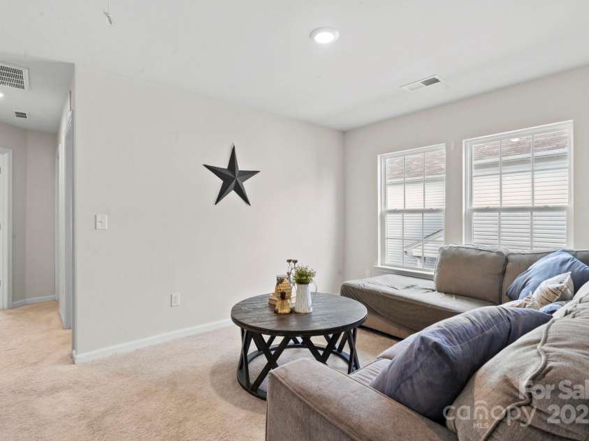 228 Eden Avenue, Mooresville, NC 28115.  MLS# CAR4239895, YatesRealty ID 4408. Loft area