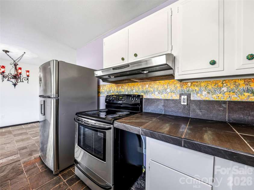 34 Southwicke Drive, Arden, NC 28704.  MLS# CAR4341625, YatesRealty ID 4408. 