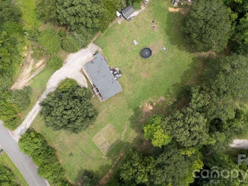 120 Creekstone Lane, York, SC 29745.  MLS# CAR4414611, YatesRealty ID 44080. 