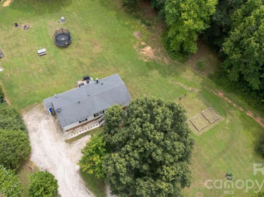120 Creekstone Lane, York, SC 29745.  MLS# CAR4414611, YatesRealty ID 44080. 