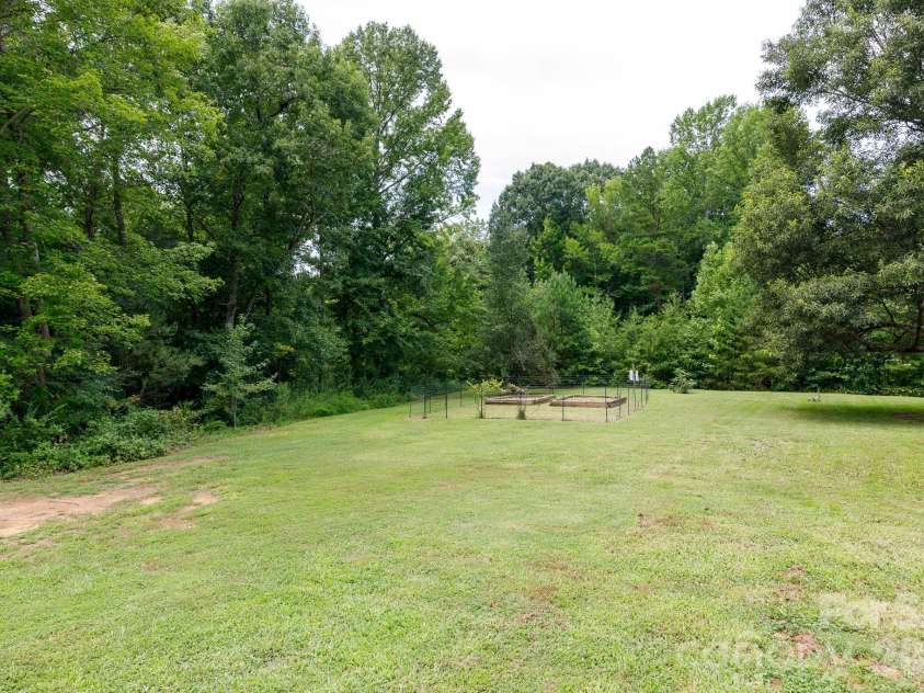 120 Creekstone Lane, York, SC 29745.  MLS# CAR4414611, YatesRealty ID 44080. 