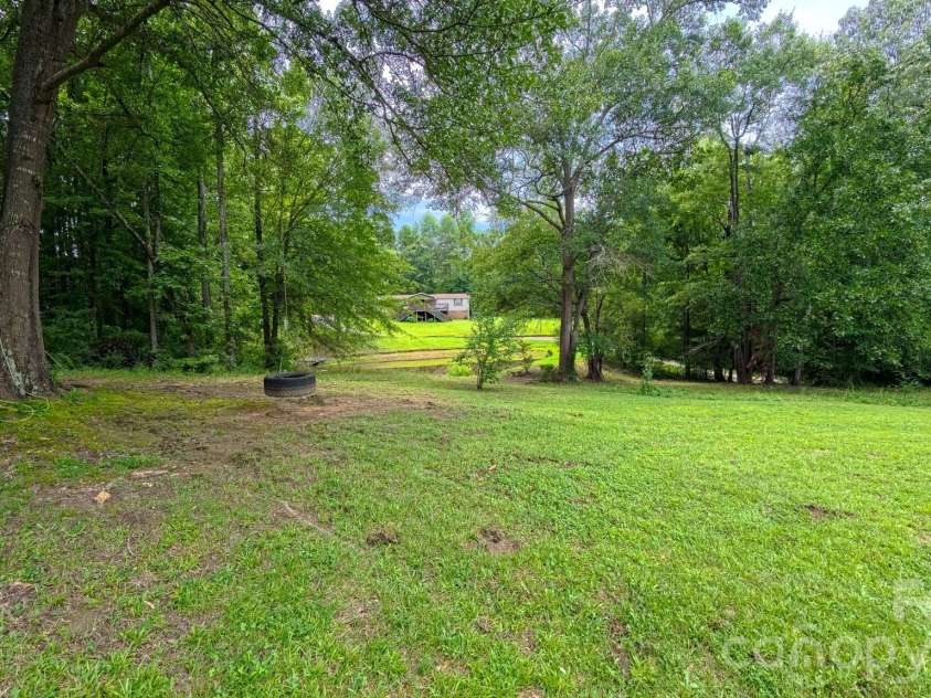 120 Creekstone Lane, York, SC 29745.  MLS# CAR4414611, YatesRealty ID 44080. 