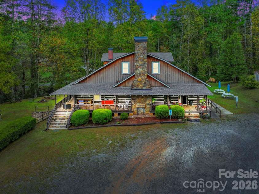 1196 Country Club Road, Brevard, NC 28712.  MLS# CAR4309337, YatesRealty ID 44082. 