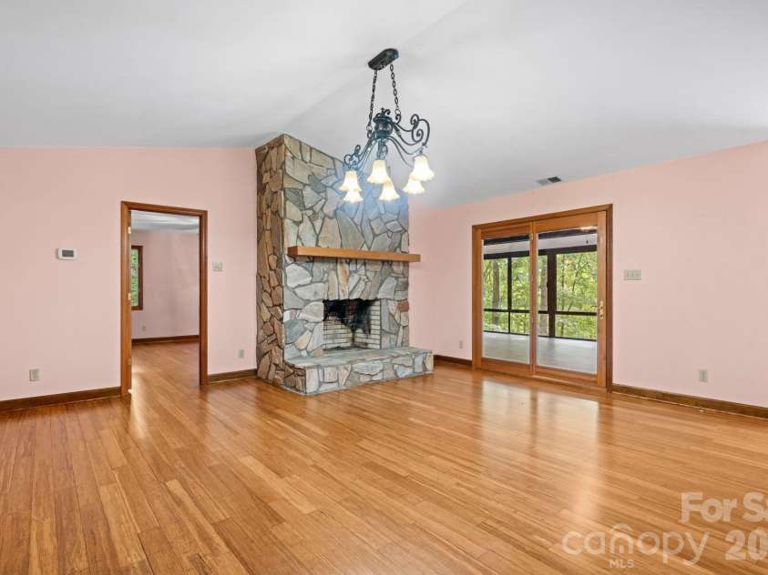 139 Windwood Lane, Troutman, NC 28166.  MLS# CAR4413560, YatesRealty ID 44085. Great Room